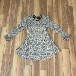 Kimchi Blue black and white long sleeved floral patterned dress